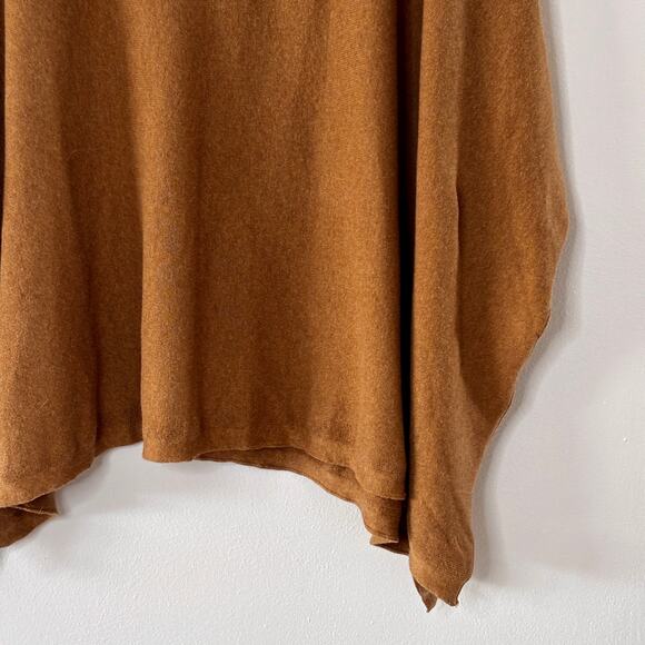 Banana Republic Oversized Knit Poncho Sweater Camel Quarter Zip Pre-Loved - Picture 12 of 12